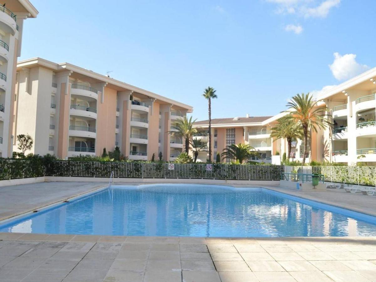 Appartement Fréjus, 2 pièces, 5 personnes - FR-1-226A-357 Extérieur photo